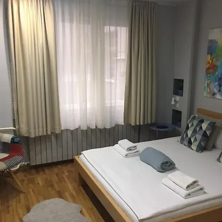 L9 And 2 Apartment *