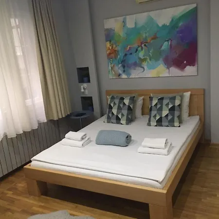 L9 And 2 Apartment